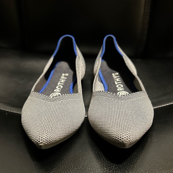 Rothy’s | Gray ‘The Point’ Flats W 7.5 - Picture 2 of 5